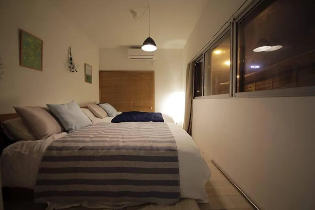 Osaka Glitter 3 Floor Whole House 6-10 Ppl 5Mins Walk To Station Villa 0*,  Japan